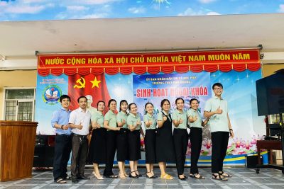 SINH HOẠT NGOẠI KHÓA “CLB EM YÊU KHOA HỌC TỰ NHIÊN”